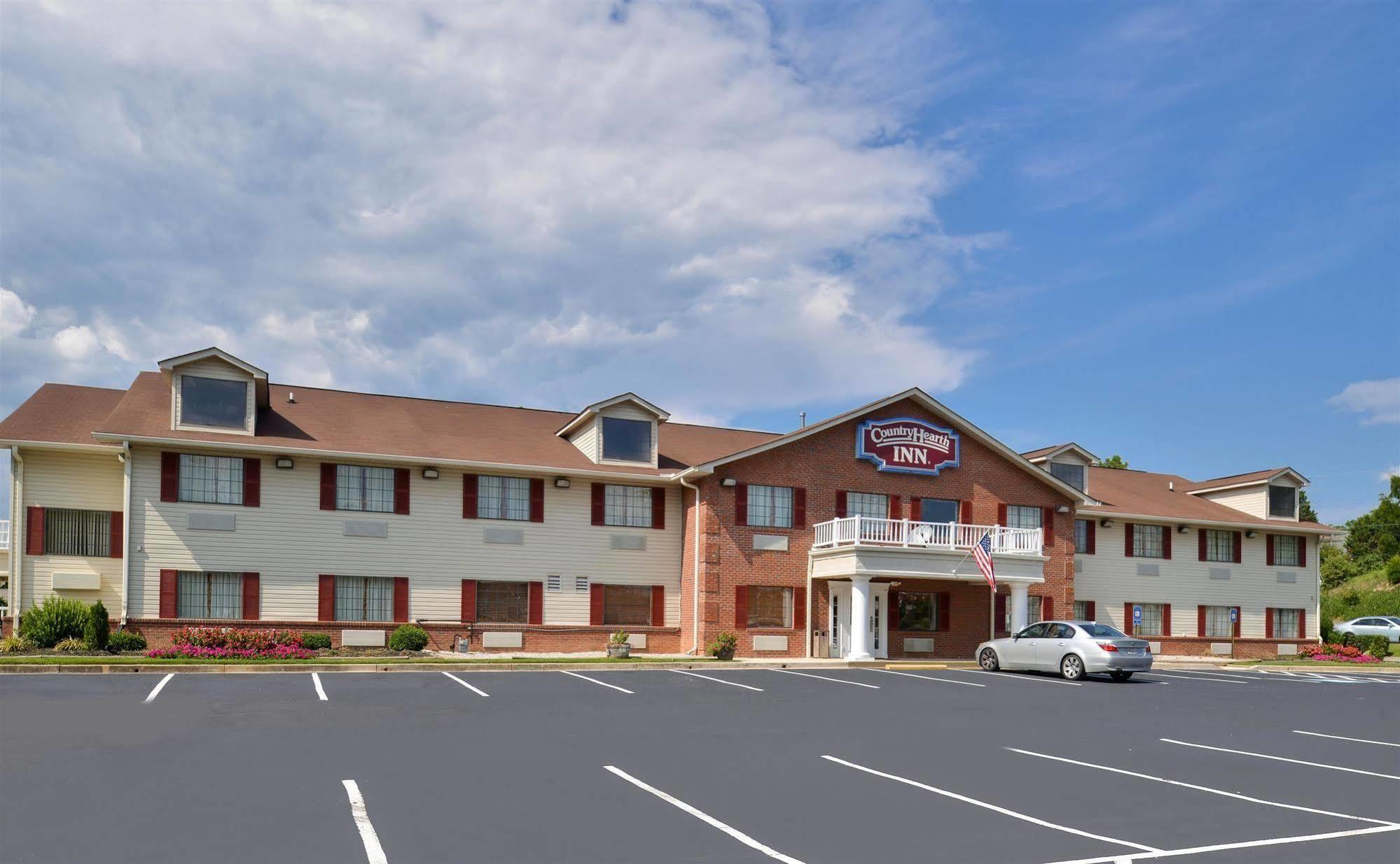 Country Hearth Inn-toccoa